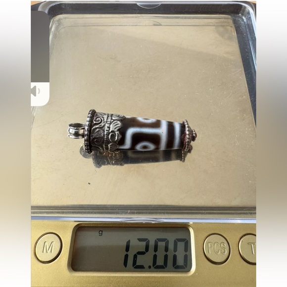 Vintage Hand Carved Floral Pattern Tibetan Akate(Dzi) Amulet Silver Pendant 12gr - Picture 9 of 9